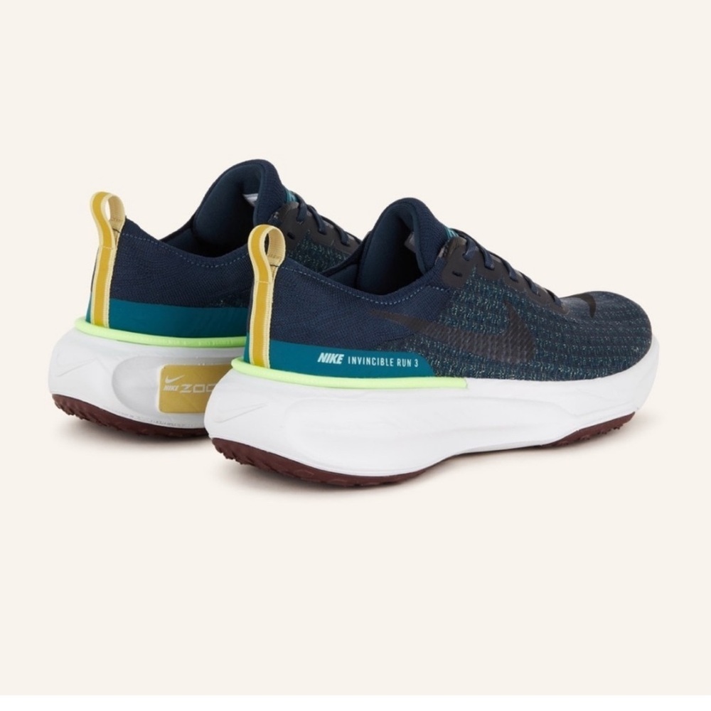 Invincible 3X Nike Men’s running shoes NWB